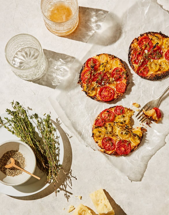 Tomatterter med honning og hvitløk